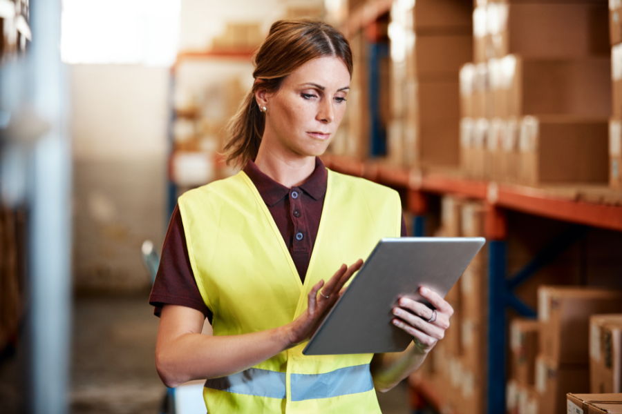 How Should a Shipping and Receiving Warehouse Work